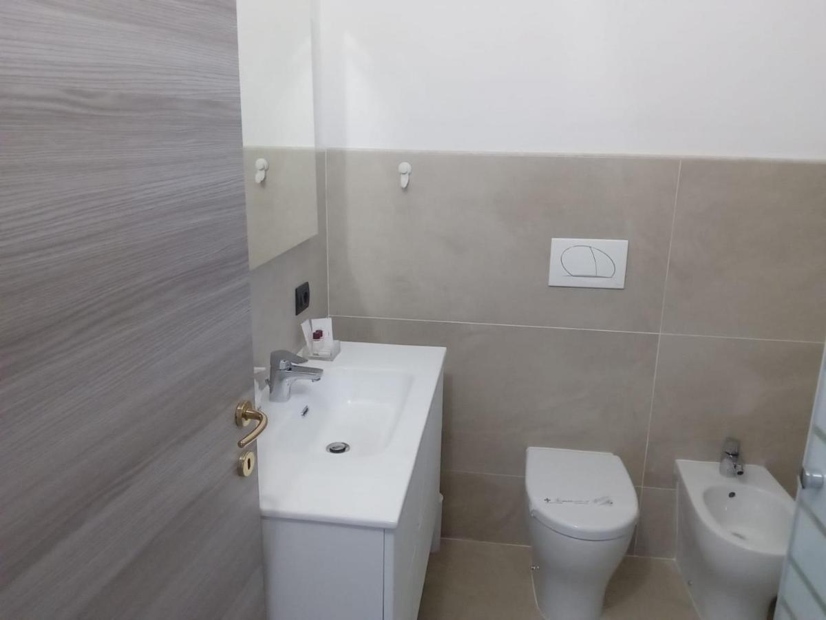Casa Stefania 3 Lägenhet Mandello del Lario Exteriör bild