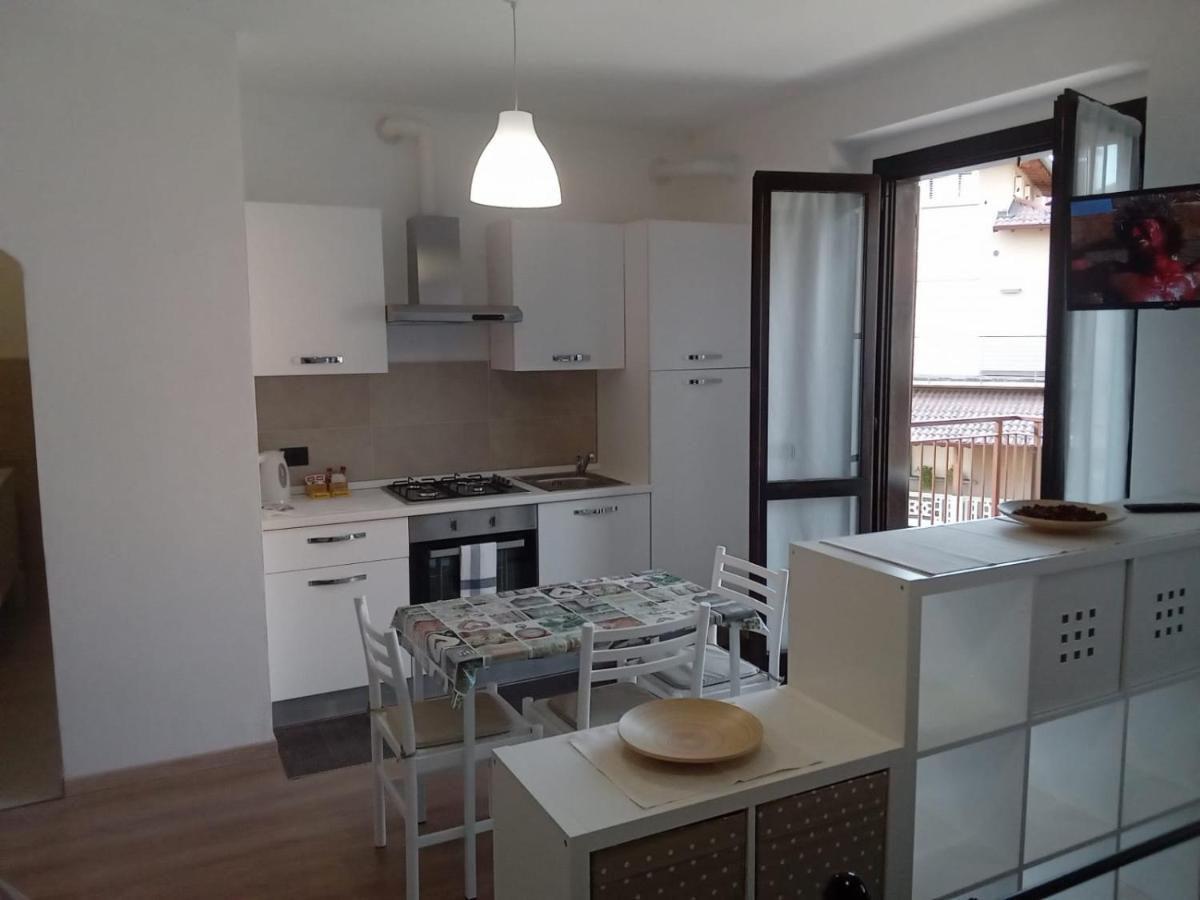 Casa Stefania 3 Lägenhet Mandello del Lario Exteriör bild